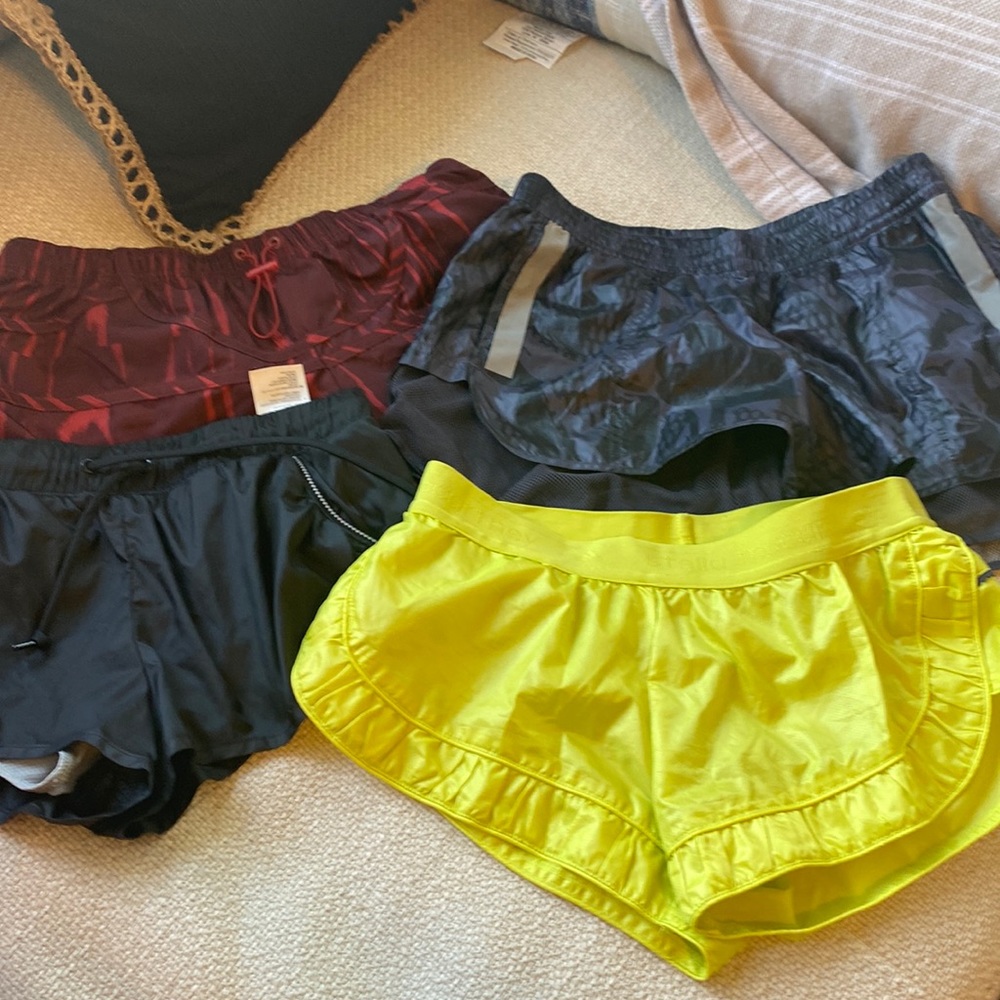 Lot of 4 Stella McCartney shorts (S)